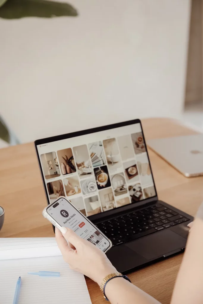 tiktok marketing · tiktok strategie · tiktok voor bedrijven · tiktok algoritme · social media marketing · social media strategie · content strategie · social media woonbranche · tiktok zakelijk · social media voor bedrijven · Red Rock Agency